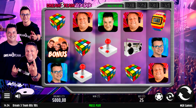 Slot machine Dream 3 Team (ड्रीम 3 टीम)